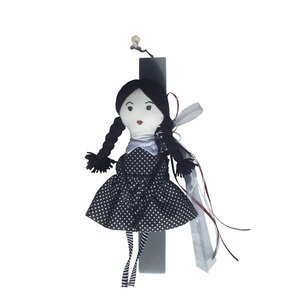 Πασχαλινή λαμπάδα με υφασμάτινη κούκλα Wednesday - κορίτσι, λαμπάδες, για παιδιά, ήρωες κινουμένων σχεδίων, παιχνιδολαμπάδες