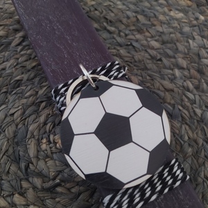 Χειροποίητο λαμπαδακι πλακέ 24εκ με μπάλα ποδοσφαιρου σε μπρελοκ - λαμπάδες, ποδόσφαιρο, για παιδιά, για εφήβους, σπορ και ομάδες - 2