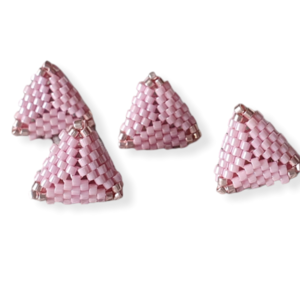 Τριγωνικά μικρά σκουλαρίκια - γυαλί, χάντρες, minimal, μικρά, καρφάκι
