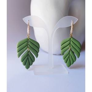 Leaf| Χειροποίητα κρεμαστά σκουλαρίκια από πολυμερικό πηλό & ορείχαλκο με στρας - στρας, ορείχαλκος, πηλός, κρεμαστά, μεγάλα