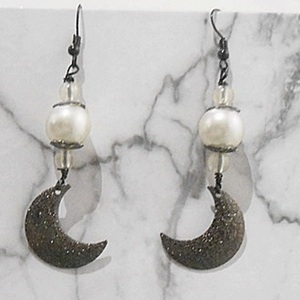 Σκουλαρίκια φεγγάρι με μεταλλικά στοιχεία και χάντρες, κρεμαστά Crescent Moon Earrings - φεγγάρι, ατσάλι, μεταλλικά στοιχεία, κρεμαστά, γάντζος - 4