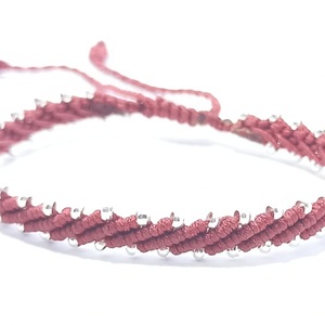Μακραμέ μπορντό βραχιόλι χεριού μεταλλικές χάντρες. Macrame bordeux bracelet with metalic beads. - μακραμέ, κορδόνια, boho, χεριού, αυξομειούμενα