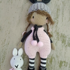 Κούκλα πλεκτή amigurumi "Little Lucy" με κουνελάκι (30cm) - λούτρινα, amigurumi, κουνελάκι, κούκλες, πλεχτή κούκλα - 5
