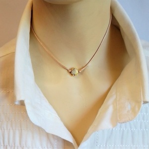 Cord necklace μπεζ με ατσάλινη χρυσαφί αχιβάδα, 32εκ. - κοντά, ατσάλι, boho, δώρα για γυναίκες - 3
