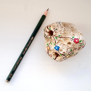 Πέτρα μολυβοθήκη, ζωγραφισμένη στο χέρι. - πέτρα, οργάνωση & αποθήκευση, πρωτότυπα δώρα, αξεσουάρ γραφείου - 4