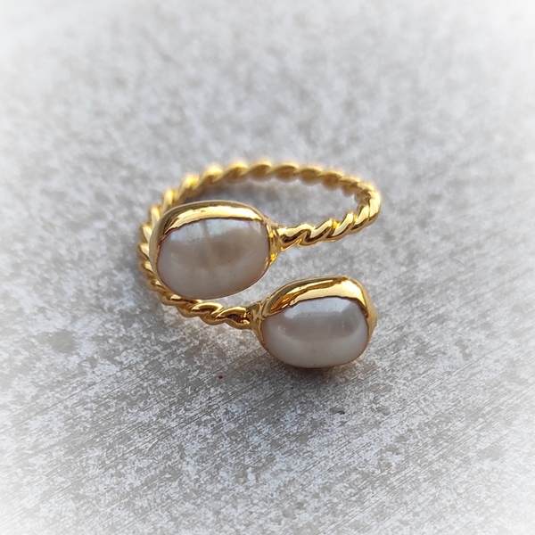 Δαχτυλίδι δίπετρο με μαργαριτάρια. - επιχρυσωμένα, ορείχαλκος, για γάμο, αυξομειούμενα, φθηνά