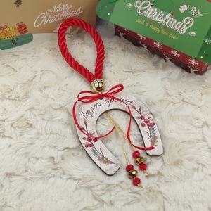 Χειροποίητο κρεμαστό ξύλινο ζωγραφισμένο πέταλο¨Καλή Χρονιά"με κρεμαστά κρυσταλλάκια - ξύλο, χριστουγεννιάτικα δώρα, γούρια - 4