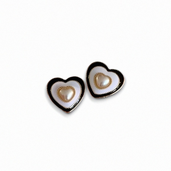 Vintage heart earrings/ Σκουλαρίκια σε σχήμα καρδιά σε μαύρο και άσπρο - ασήμι, ορείχαλκος, καρφωτά, boho, νυφικά