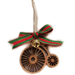 Ξύλινο ποδήλατο με καρό κορδέλα και κουδουνάκι, γούρι, Χριστούγεννα - κορδέλα, ξύλο, στολίδια