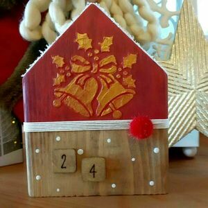 Χειροποίητο επιτραπέζιο ξύλινο σπιτάκι - γούρι 2024. - ξύλο, σπίτι, χριστουγεννιάτικα δώρα, γούρια, επιτραπέζιο διακοσμητικό - 4