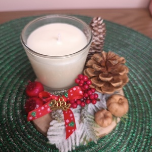 Χριστουγεννιάτικο αρωματικό κερί γούρι σε ξύλινη βαση - αρωματικά κεριά, χριστουγεννιάτικα δώρα, αρωματικό χώρου, soy wax - 3