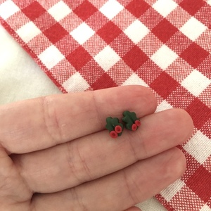 Holly berry - Χριστουγεννιάτικα μικροσκοπικά σκουλαρίκια από πολυμερικό πηλό - πηλός, καρφωτά, μικρά, ατσάλι, φθηνά - 3