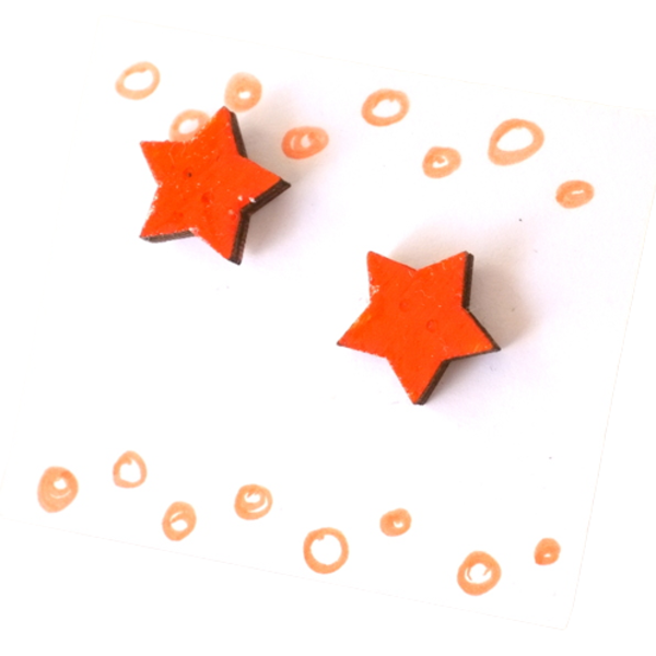Ξύλινα σκουλαρίκια "Αστέρι" σε πορτοκαλί χρώμα - ξύλο, αστέρι, καρφωτά, μικρά, χριστουγεννιάτικα δώρα
