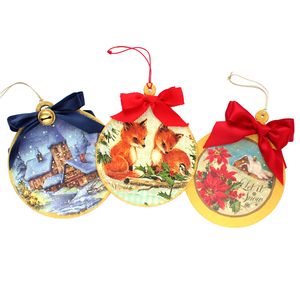 Χριστουγεννιάτικo στολίδι ξύλινο διπλής όψης διακοσμημένο με decoupage - ξύλο, χαρτί, χριστουγεννιάτικα δώρα, στολίδια
