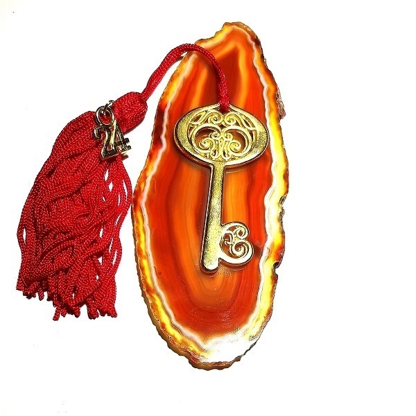Γούρι πλάκα κορνεόλι με επίχρυσο κλειδί και κόκκινη φούντα - αχάτης, μέταλλο, γούρια - 3
