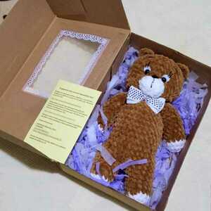 Αρκουδάκι καφέ λούτρινο πλεκτό χειροποίητο κουκλάκι 30cm σε κουτί δώρου - δώρο, αγάπη, λούτρινα - 4