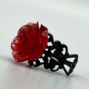 Δαχτυλίδι με κόκκινο τριαντάφυλλο - τριαντάφυλλο, λουλούδι, ατσάλι, boho, αυξομειούμενα