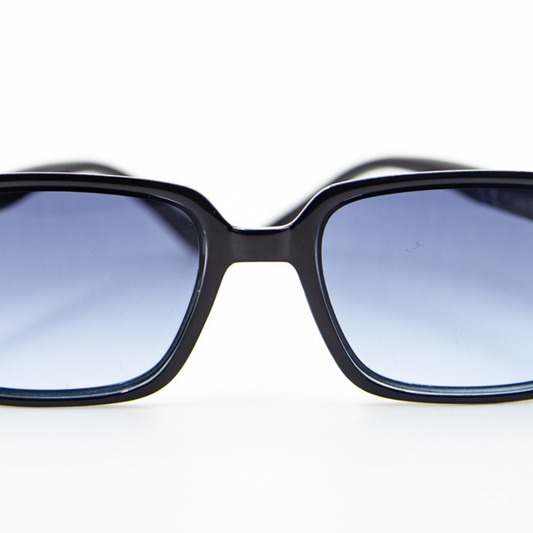 Γυαλιά ηλίου πλαστικά σε μαύρο χρώμα με 100% UV προστασία από τον ήλιο - αλυσίδες, γυαλιά ηλίου, κορδόνια γυαλιών, θήκες γυαλιών - 3