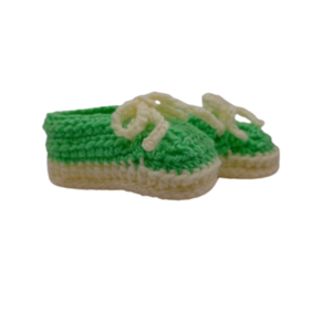 πλεκτά tennis shoes αγκαλιάς για κορίτσι/αγόρι, πράσινο με εκρού - customized, δώρα για βάπτιση, δώρο γέννησης, αγκαλιάς - 2