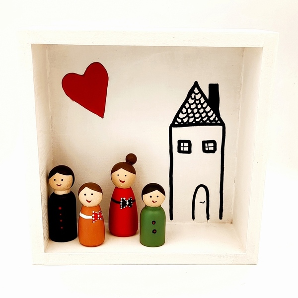 Δώρο για οικογένεια shadow box με ξύλινες φιγούρες - ξύλο, σπίτι, μινιατούρες φιγούρες