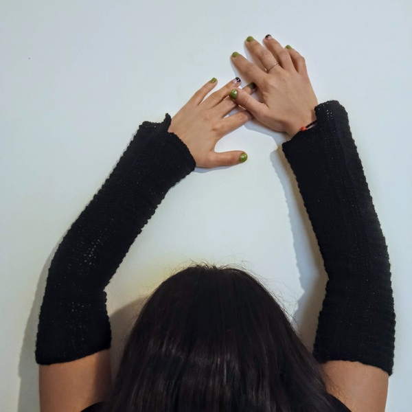Γυναικεία χειροποίητα πλεκτά μανίκια μανσέτες σε μαύρο χρώμα πλεγμένα με βελονάκι - ακρυλικό, χειροποίητα - 3