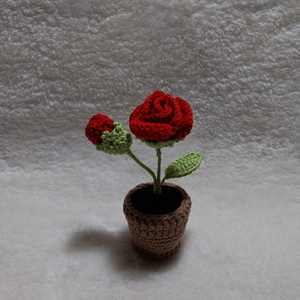 Πλεκτό γλαστράκι με 2 κόκκινα τριαντάφυλλα 14cm - νήμα, τριαντάφυλλο, γλάστρα, διακοσμητικά - 2