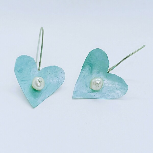 Σκουλαρίκια Καρδιές γαλάζιες με μαργαριτάρι στην μέση - αλπακάς, καρδιά, αγ. βαλεντίνου, φθηνά - 3