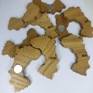 Ξύλινο χειροποίητο μαγνητάκι "Χίος" 8 εκατοστά από φυσικό ξύλο δρυός - ξύλο, μαγνητάκια, σπιτιού - 3