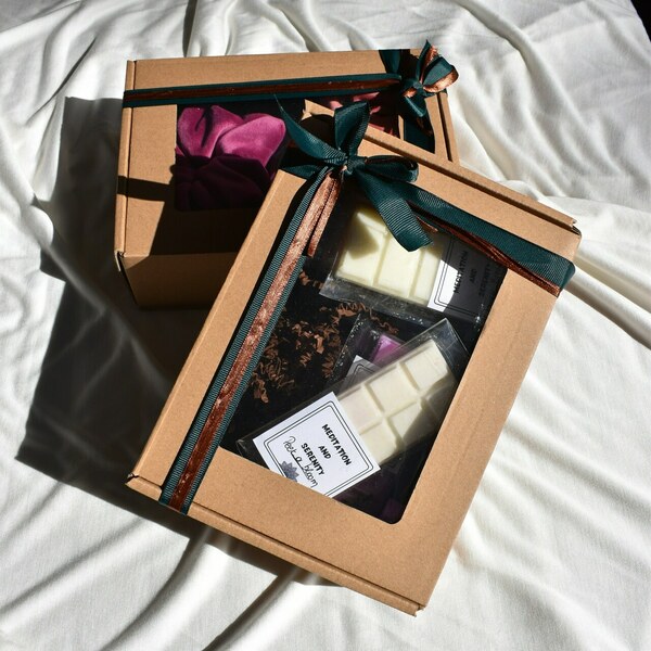 La Lou - Li Lou Gift Boxes - αρωματικά χώρου, velvet scrunchies - 2