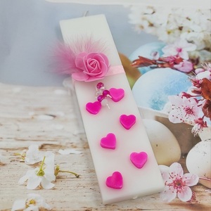Αρωματική Λευκή Πλακέ Λαμπάδα με ροζ κέρινες ανάγλυφες καρδιές, πούπουλα, κρυσταλλακια και ροζ λουλούδι - καρδιά, κορίτσι, λαμπάδες, αρωματικές λαμπάδες, για εφήβους - 2
