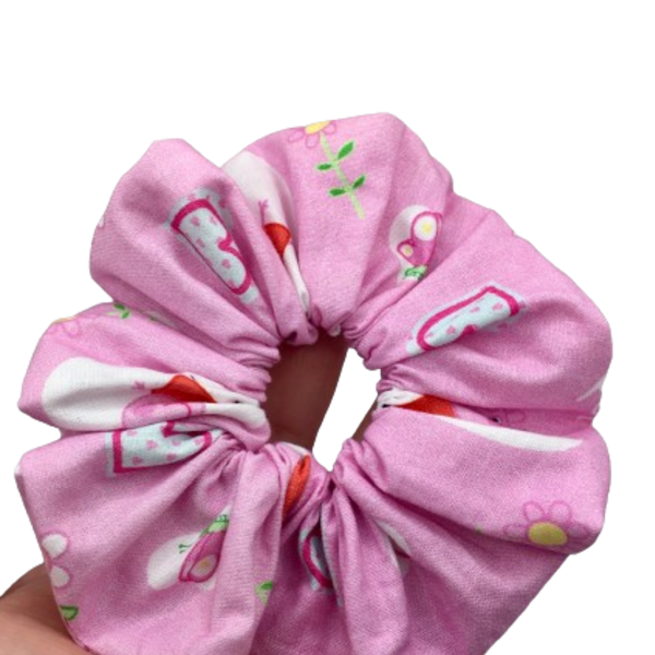 Υφασμάτινο λαστιχάκι scrunchie με ήρωα κινουμένων σχεδίων μικρό γουρουνάκι μικρού μεγέθους (11 εκ. ) σε ροζ αποχρώσεις - ύφασμα, κορίτσι, για τα μαλλιά, λαστιχάκια μαλλιών - 3