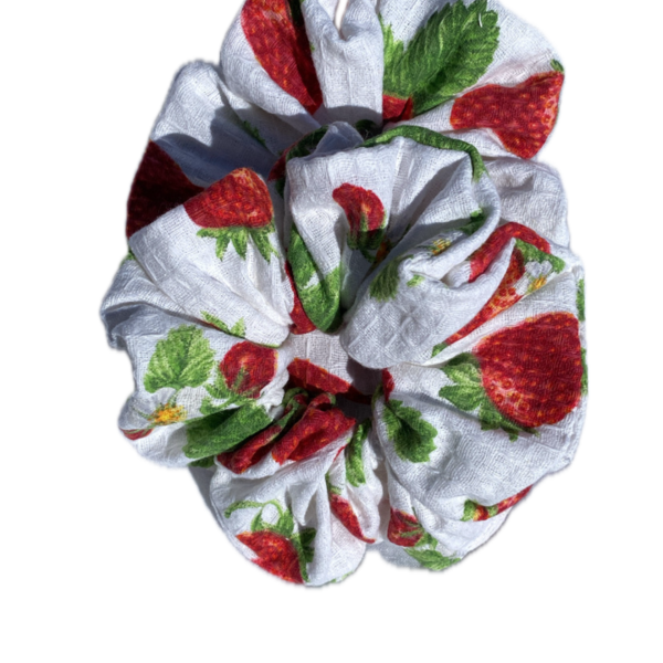 Strawberry scrunchies - ύφασμα, λαστιχάκια μαλλιών