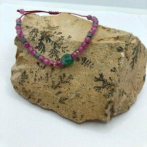 Βραχιόλι με ροζ νεφρίτη και ματ αιματίτη σε σχήμα κύβου - ημιπολύτιμες πέτρες, κερωμένα κορδόνια, χεριού, αυξομειούμενα - 2
