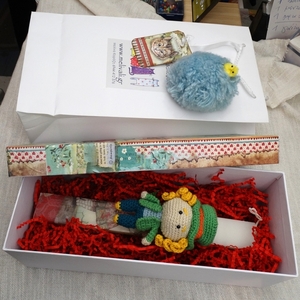 Mad Hatter Crochet Brooch - Λαμπάδα με λαμπαδόκουτο - λαμπάδες, για παιδιά, για ενήλικες, για εφήβους - 2