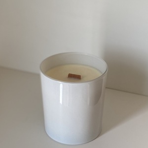 Χειροποίητο Αρωματικό Κερί Σόγιας σε Άσπρο Γυάλινο Βάζο 250gr - αρωματικά κεριά