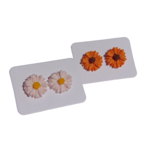 Daisy studs earrings - πηλός, λουλούδι, μικρά, boho, φθηνά