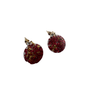 Σκουλαρικι σε στρογγυλο σχημα, ρητινης με γεμισμα κοκκινες χρυσες ημιπολυτιμες πετρες, 2cm, με κουμπωμα18 καρατιων επιχρυσωμενο - ημιπολύτιμες πέτρες, γυαλί, ρητίνη - 2