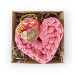 Μπρελόκ για τη μαμά καρδιά κοραλί με κάρτα (6cm) - μαμά, βαμβακερό νήμα, πλεκτά μπρελόκ