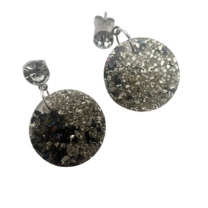 Σκουλαρικι ρητινης με γεμισμα ημιπολυτιμες πετρες σε ασημι και μαυρο, 1,5cm, με κουμπωμα 18 καρατιων - ημιπολύτιμες πέτρες, γυαλί, ρητίνη
