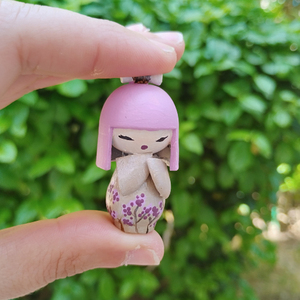 Ιαπωνική κούκλσ Κοκέσι- Λεβάντα Kokeshi dolls διακοσμητική φιγούρα μινιατούρα 4εκ - ρητίνη, μινιατούρες φιγούρες, κούκλες - 3